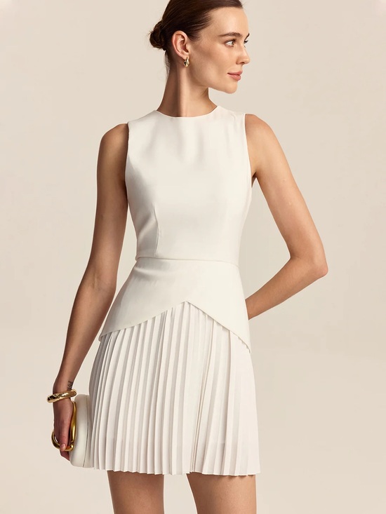 Commense Dresses & Skirts - COMMENSE NWT “HADDY CADY” PLEATED CHIFFON MINI DRESS XS